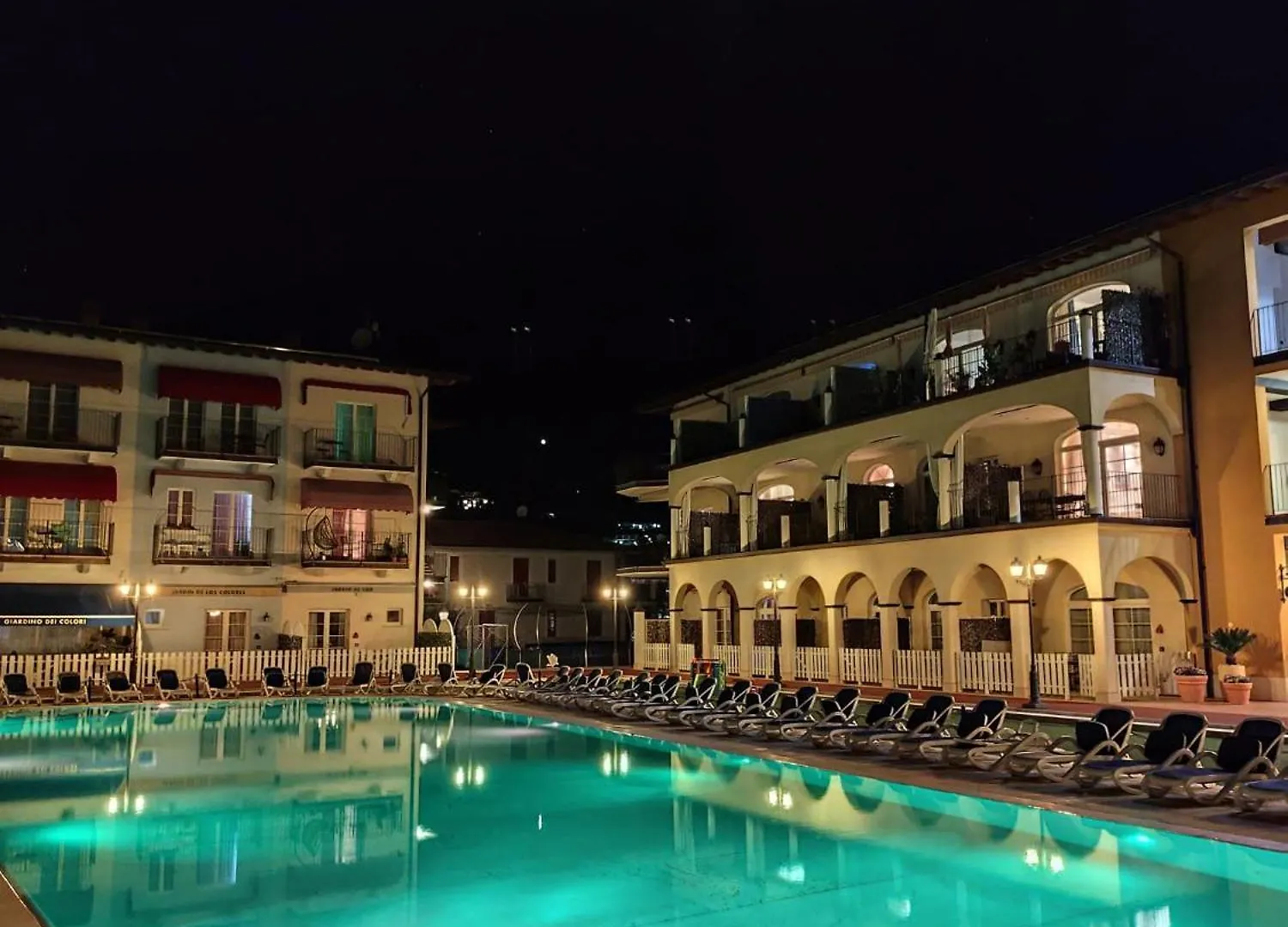 Giardino Dei Colori Camilla Pool Relax And Family Friendly Apartment Toscolano Maderno
