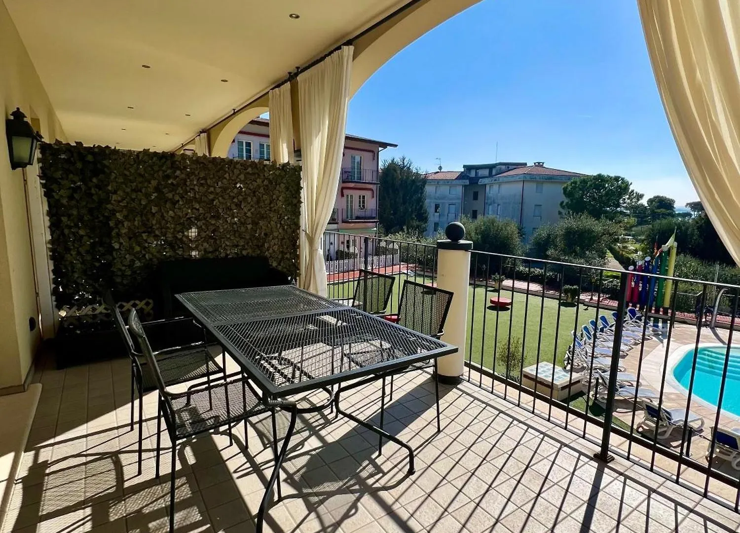 Giardino Dei Colori Camilla Pool Relax And Family Friendly Apartment Toscolano Maderno Italy